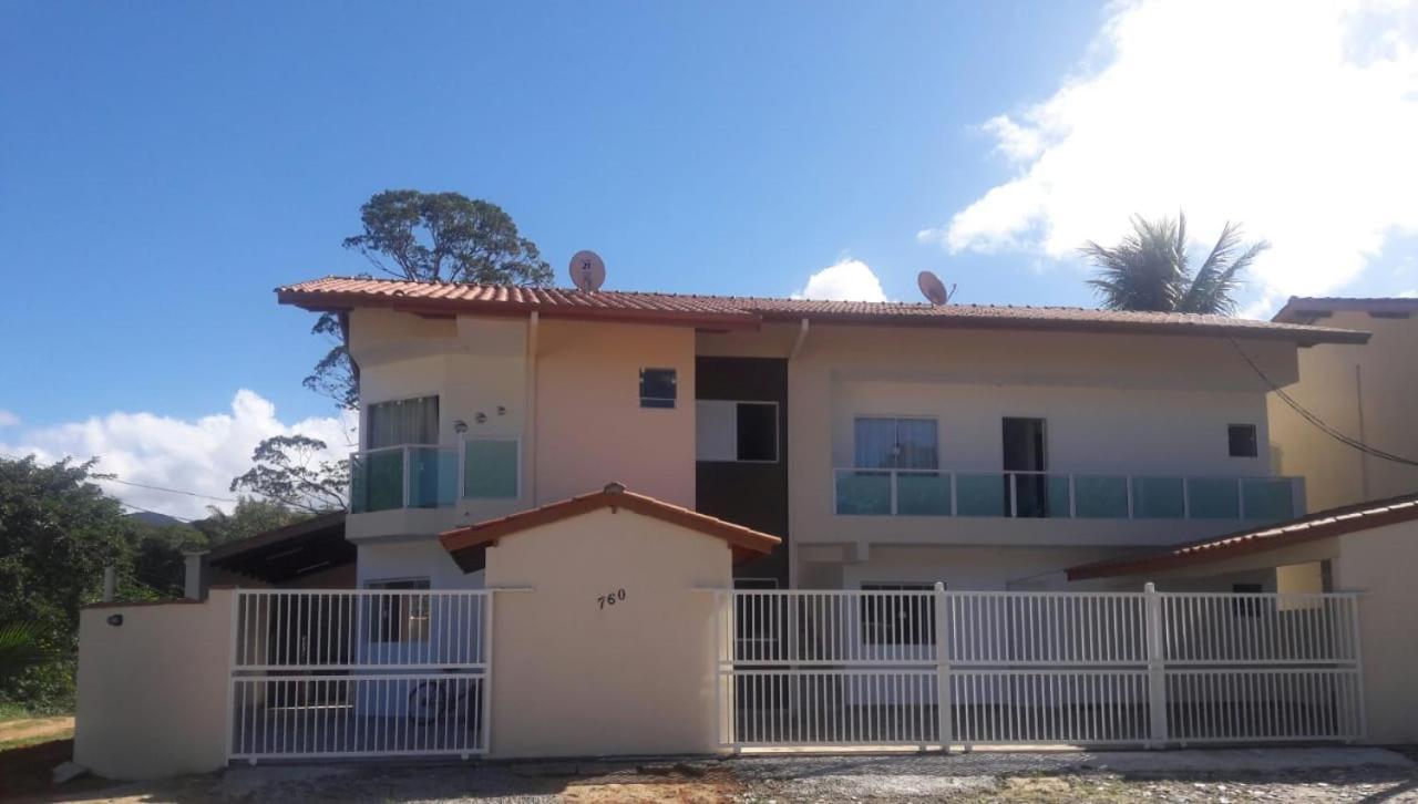 Chale Isabela Apartment อูบาตูบา ภายนอก รูปภาพ